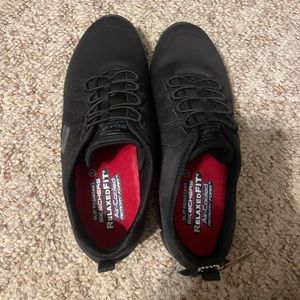 Sketchers nonslip shoe